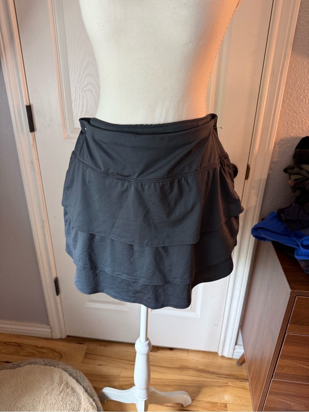 Athleta Charcoal Tiered athletic Skort